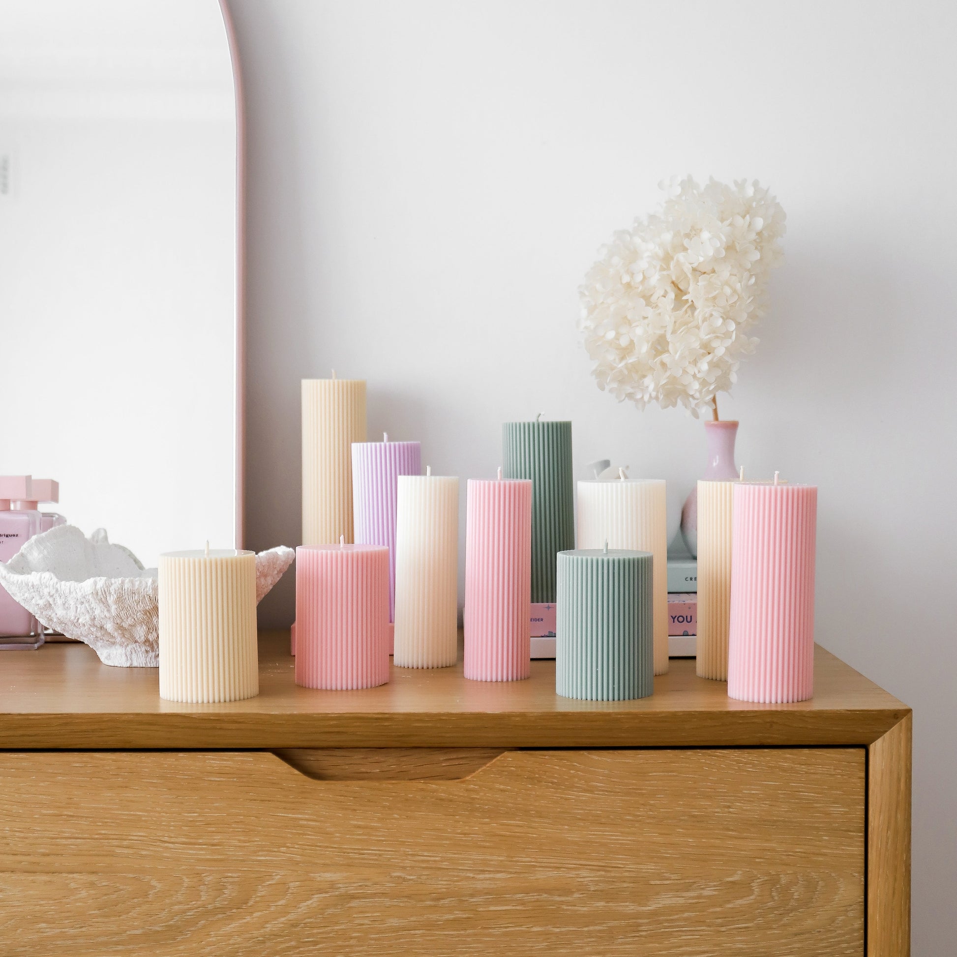 ribbed candle